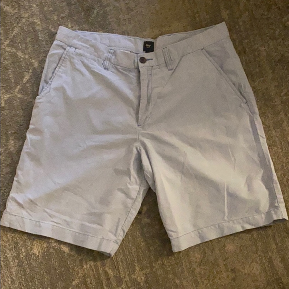 GAP men’s soft cotton light blue shorts